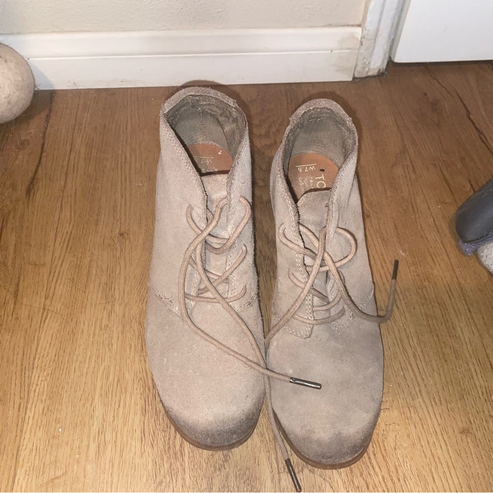 Suede Tom’s Lace-Up Booties w/Heel